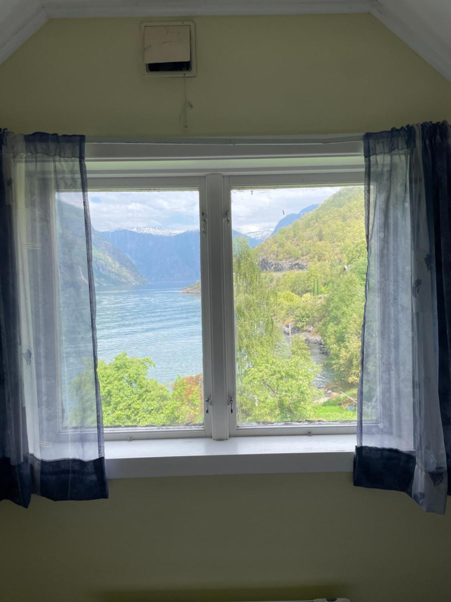 Aurland Feriehus Екстер'єр фото