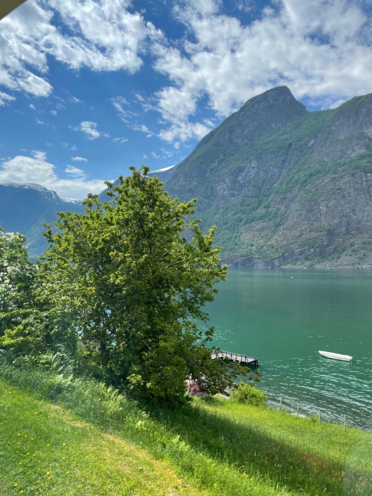 Aurland Feriehus Екстер'єр фото